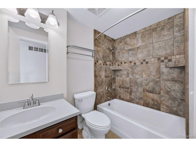 8625 Garland Ct, Arvada, CO 80005