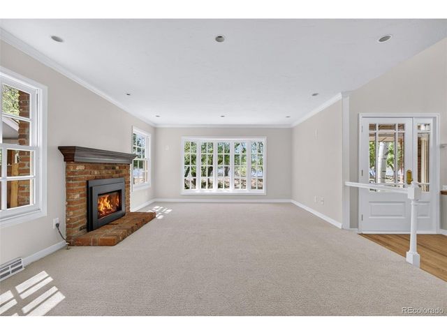 8625 Garland Ct, Arvada, CO 80005