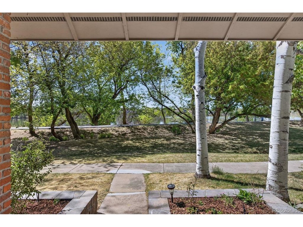 8625 Garland Ct, Arvada, CO 80005