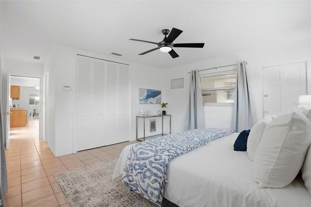 6900 10TH AVENUE N, St Petersburg, FL 33710