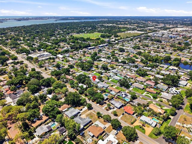 6900 10TH AVENUE N, St Petersburg, FL 33710