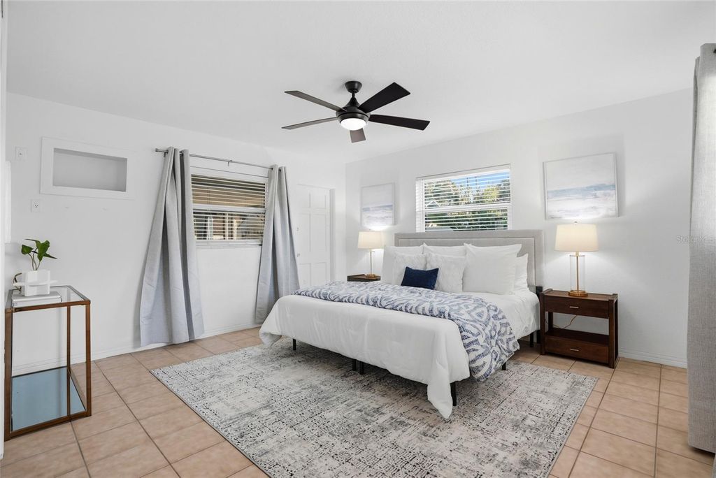 Image 21 of property listing at 6900 10TH AVENUE N, St Petersburg, FL 33710