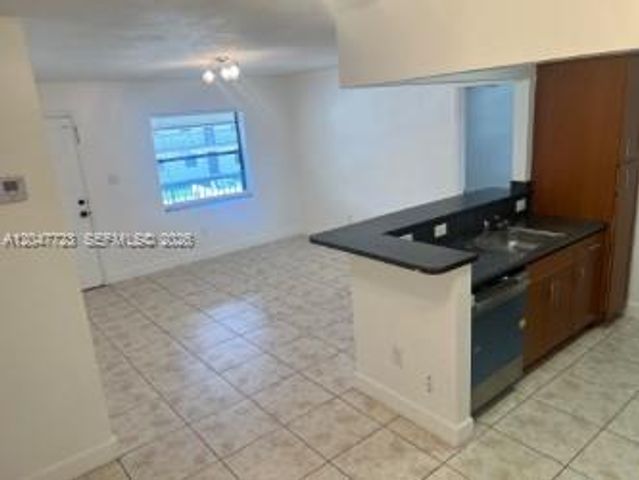 6040 Shakerwood Cir 203, Tamarac, FL 33319