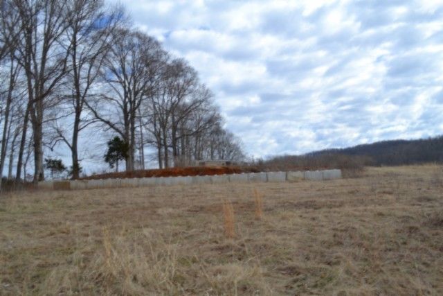 129 Rushing Springs Rd, Monterey, TN 38574