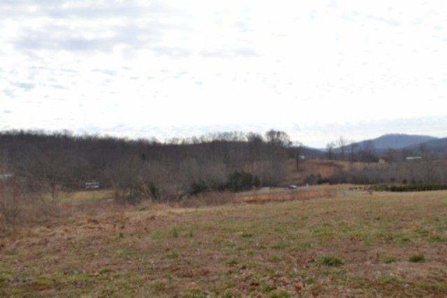 129 Rushing Springs Rd, Monterey, TN 38574