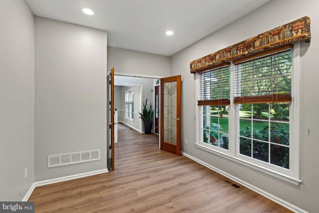 810 THICKET CT, West Chester, PA 19380