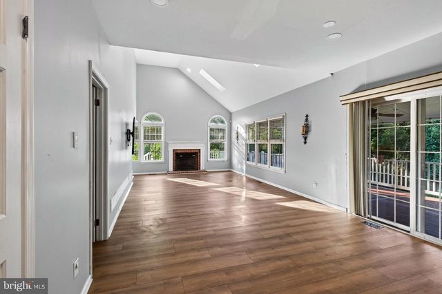 810 THICKET CT, West Chester, PA 19380