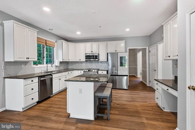 810 THICKET CT, West Chester, PA 19380