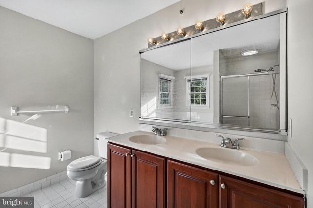 810 THICKET CT, West Chester, PA 19380