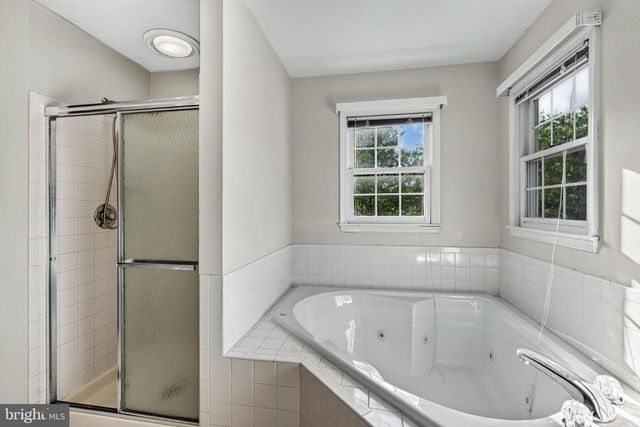 810 THICKET CT, West Chester, PA 19380