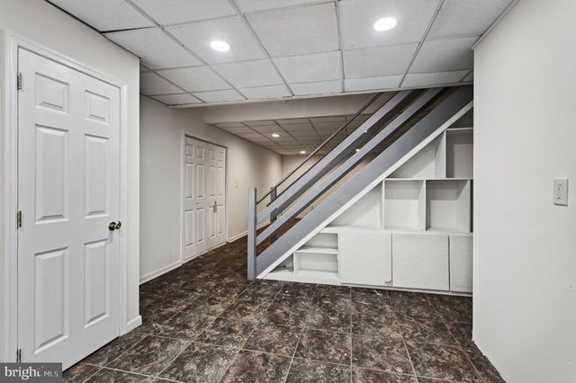 810 THICKET CT, West Chester, PA 19380