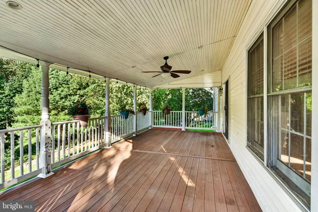 810 THICKET CT, West Chester, PA 19380