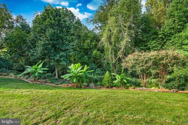 810 THICKET CT, West Chester, PA 19380