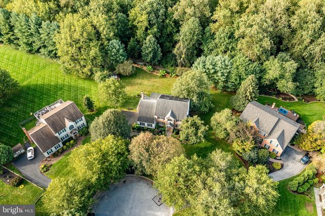 810 THICKET CT, West Chester, PA 19380