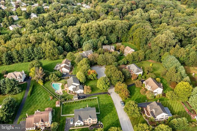 810 THICKET CT, West Chester, PA 19380