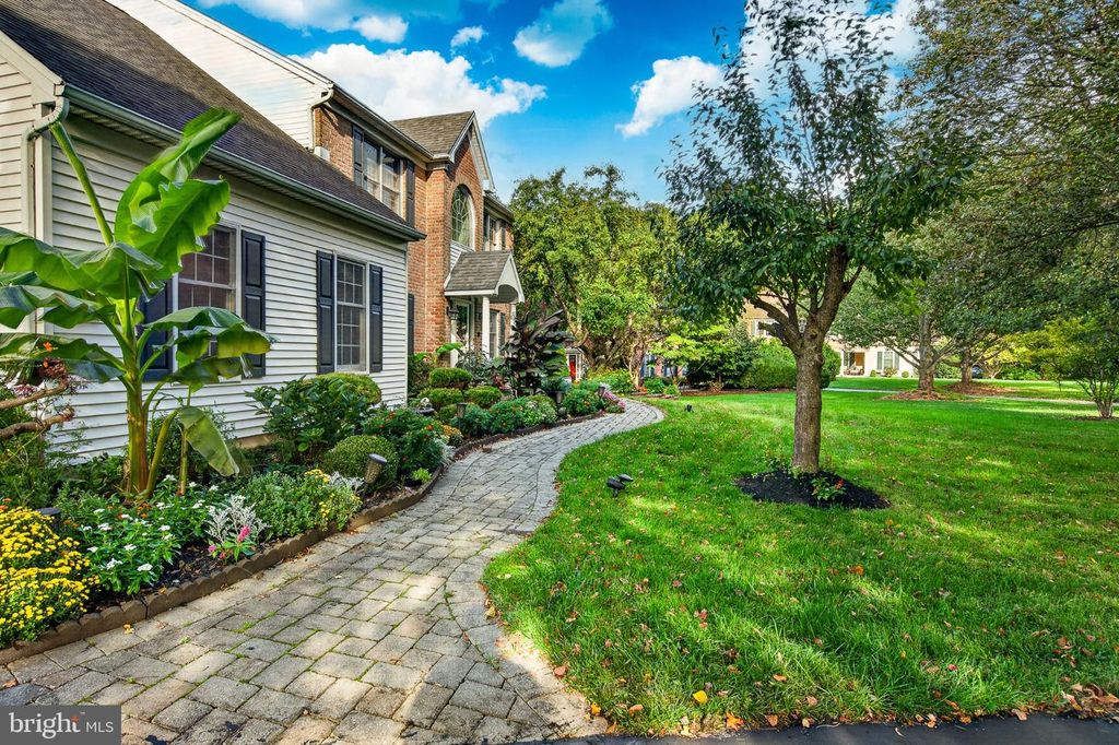810 THICKET CT, West Chester, PA 19380 — photo 2