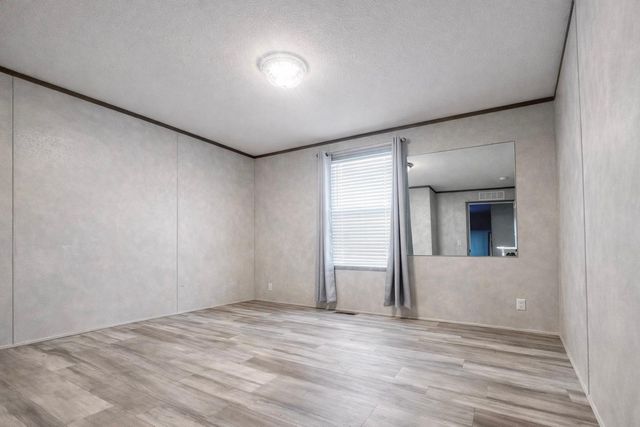 68 Joymar Dr, Saint Cloud, MN 56301