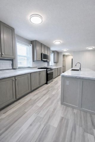 68 Joymar Dr, Saint Cloud, MN 56301