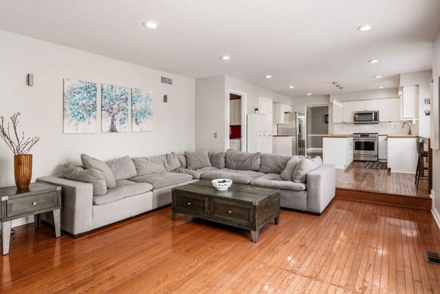 8133 Dunaway Lane, Westerville, OH 43082