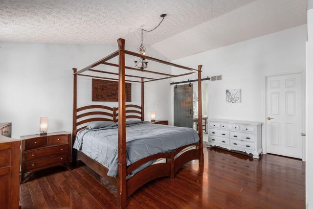 8133 Dunaway Lane, Westerville, OH 43082