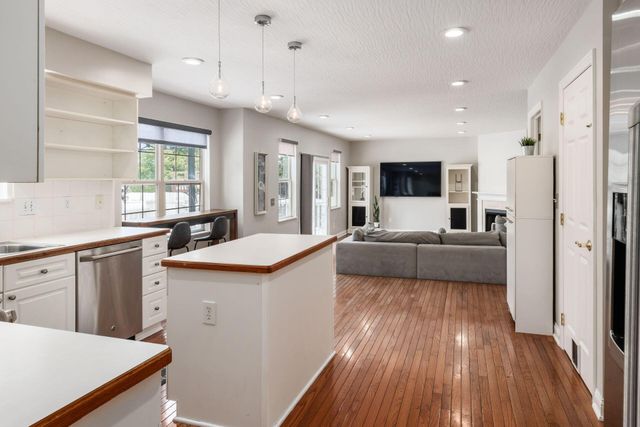 8133 Dunaway Lane, Westerville, OH 43082