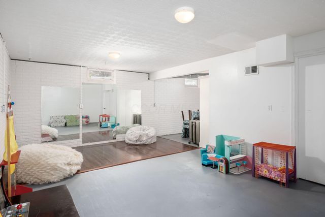 8133 Dunaway Lane, Westerville, OH 43082