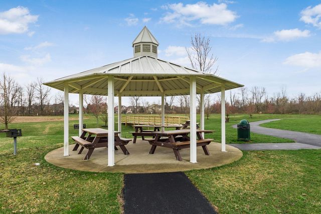 8133 Dunaway Lane, Westerville, OH 43082