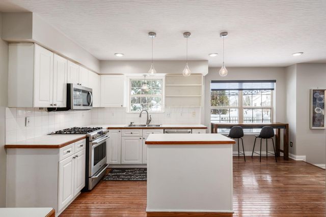 8133 Dunaway Lane, Westerville, OH 43082