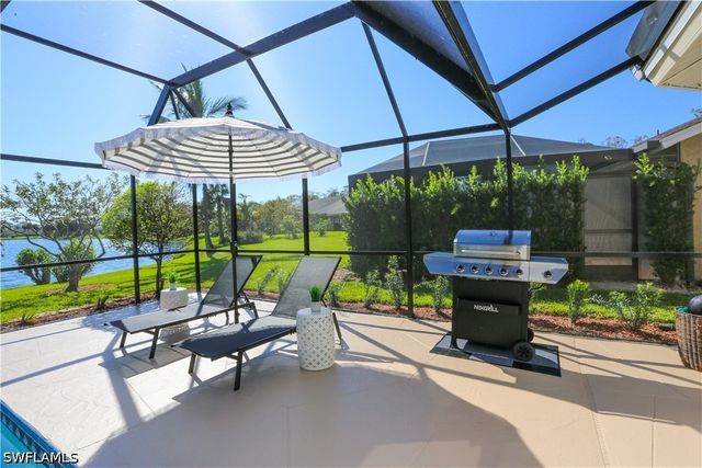 1394 Monarch CIR, Naples, FL 34116