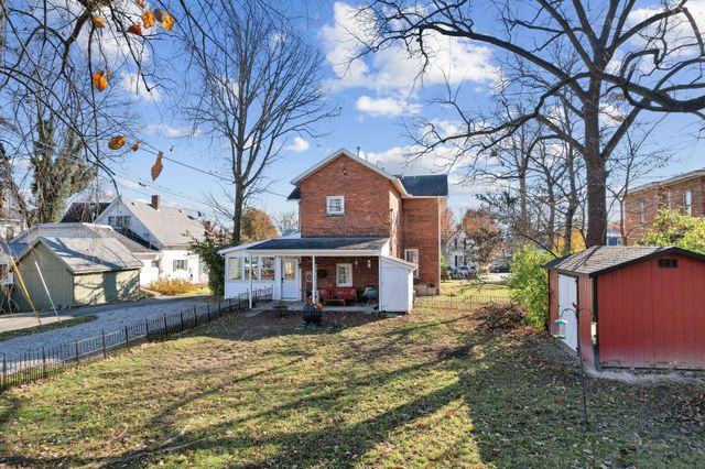 102 W Lincoln Avenue, Delaware, OH 43015