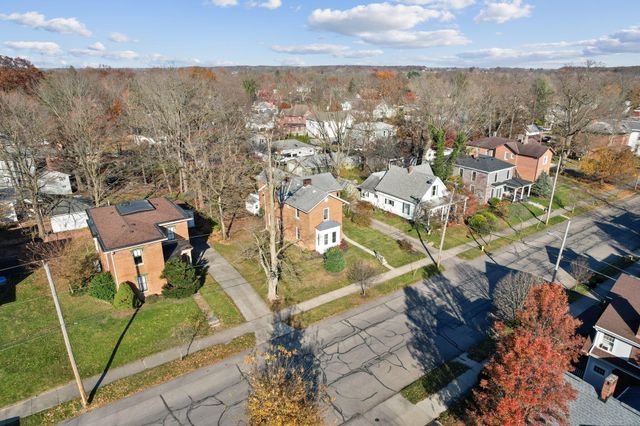 102 W Lincoln Avenue, Delaware, OH 43015