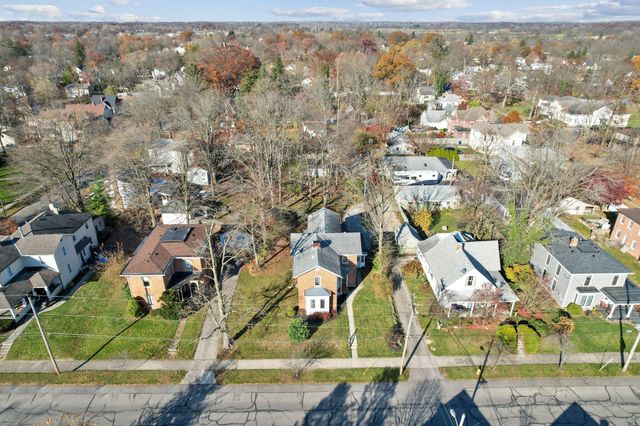 102 W Lincoln Avenue, Delaware, OH 43015