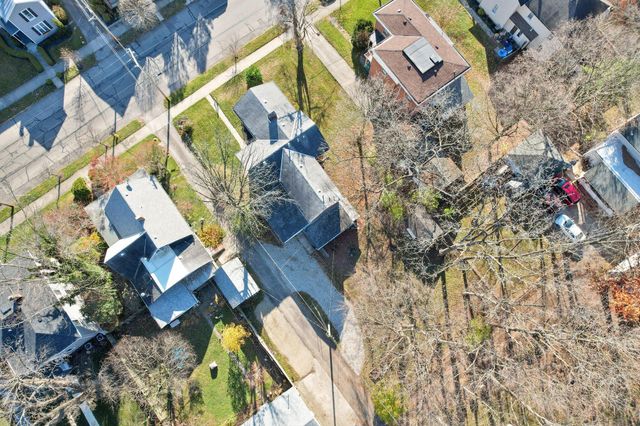 102 W Lincoln Avenue, Delaware, OH 43015