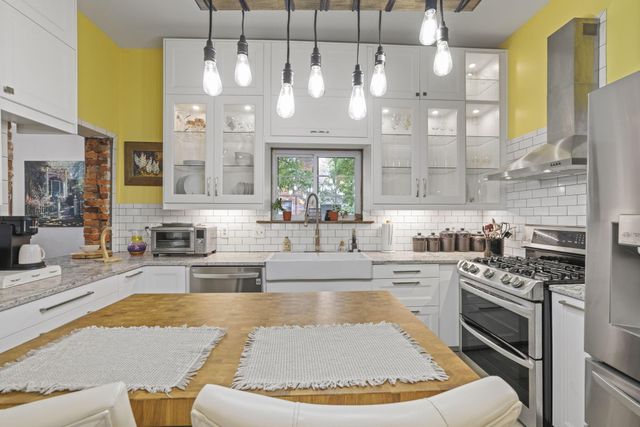 102 W Lincoln Avenue, Delaware, OH 43015