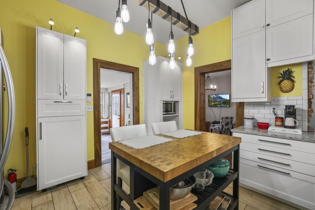 102 W Lincoln Avenue, Delaware, OH 43015