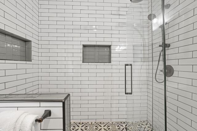 102 W Lincoln Avenue, Delaware, OH 43015