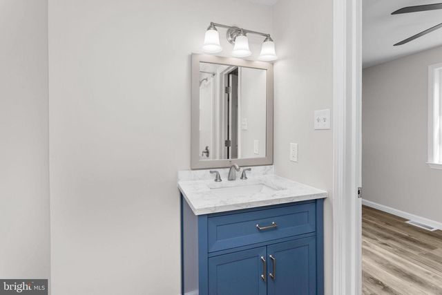 418 HULME ST, Burlington, NJ 08016