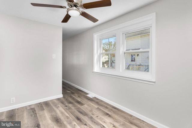 418 HULME ST, Burlington, NJ 08016