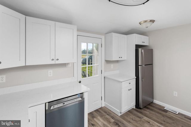 418 HULME ST, Burlington, NJ 08016