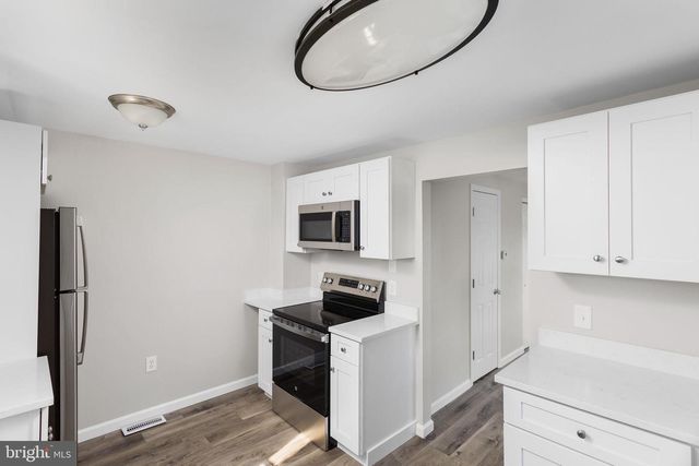 418 HULME ST, Burlington, NJ 08016