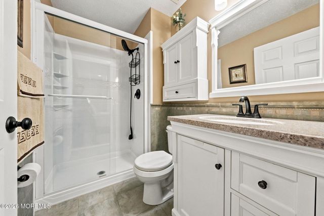 39 Hummingbird Court, Marlboro, NJ 07746