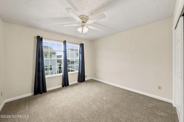 39 Hummingbird Court, Marlboro, NJ 07746
