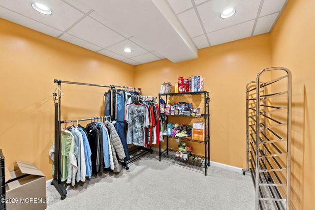 39 Hummingbird Court, Marlboro, NJ 07746