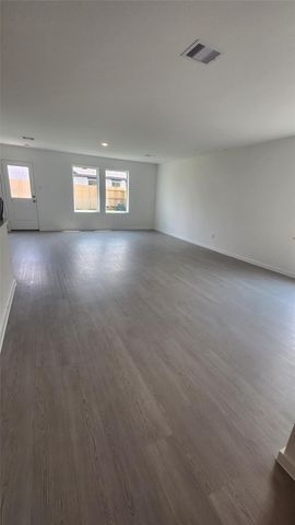 9238 Coral Trout Way, Baytown, TX 77521