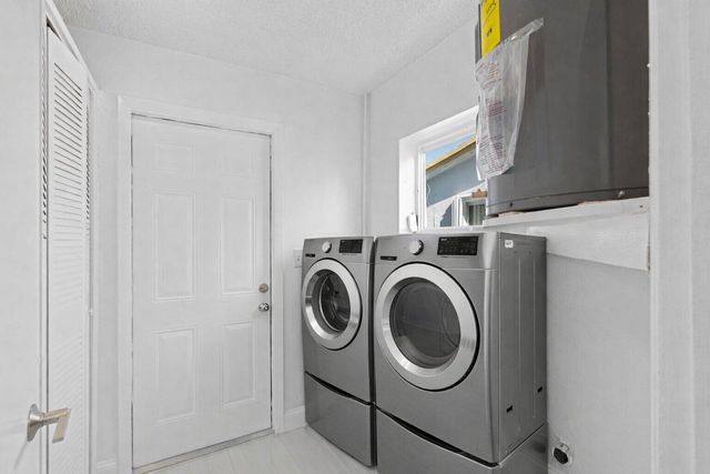 4300 NW 45th Terrace, Lauderdale Lakes, FL 33319