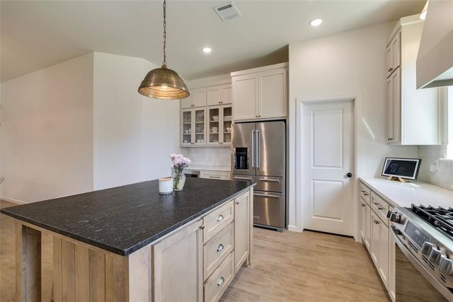 8110 Goldfinch Drive, Guthrie, OK 73044