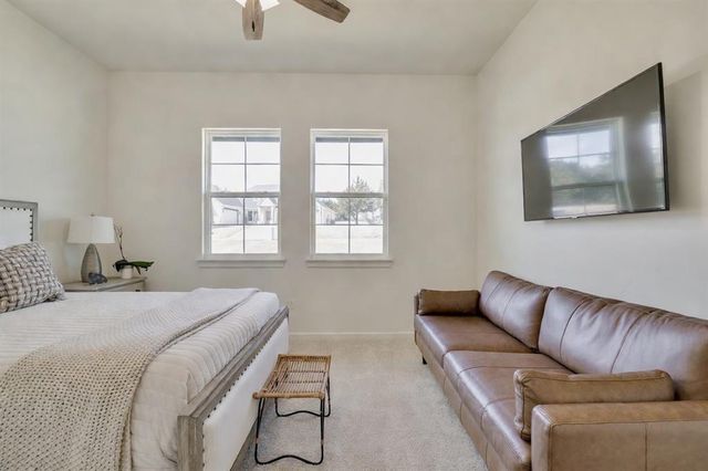 8110 Goldfinch Drive, Guthrie, OK 73044