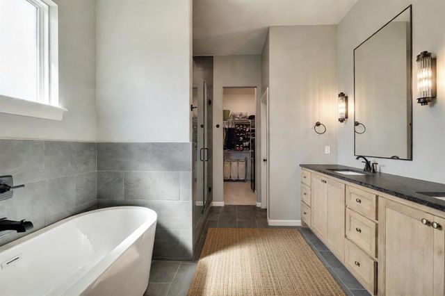 8110 Goldfinch Drive, Guthrie, OK 73044