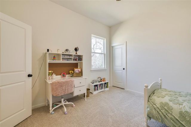 8110 Goldfinch Drive, Guthrie, OK 73044