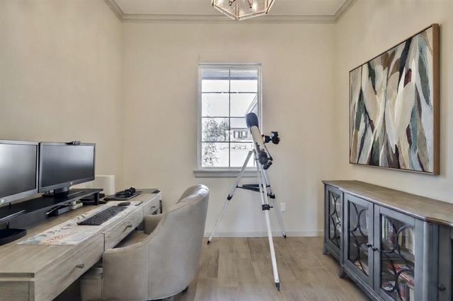 8110 Goldfinch Drive, Guthrie, OK 73044